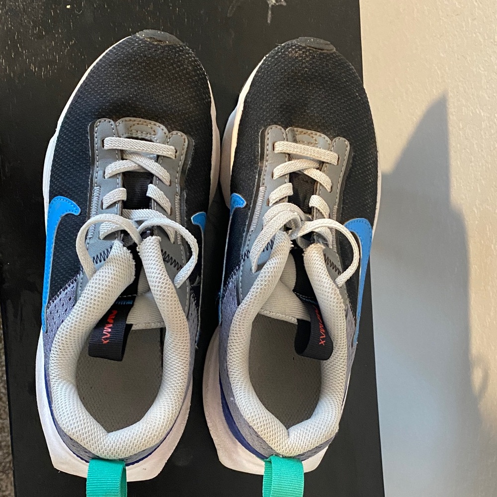 Nike Kids Black and Blue Sneakers